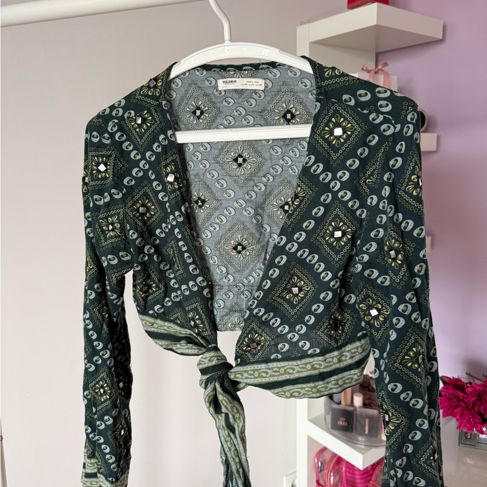 Pull&Bear Green Patterned Crop Top - image 2